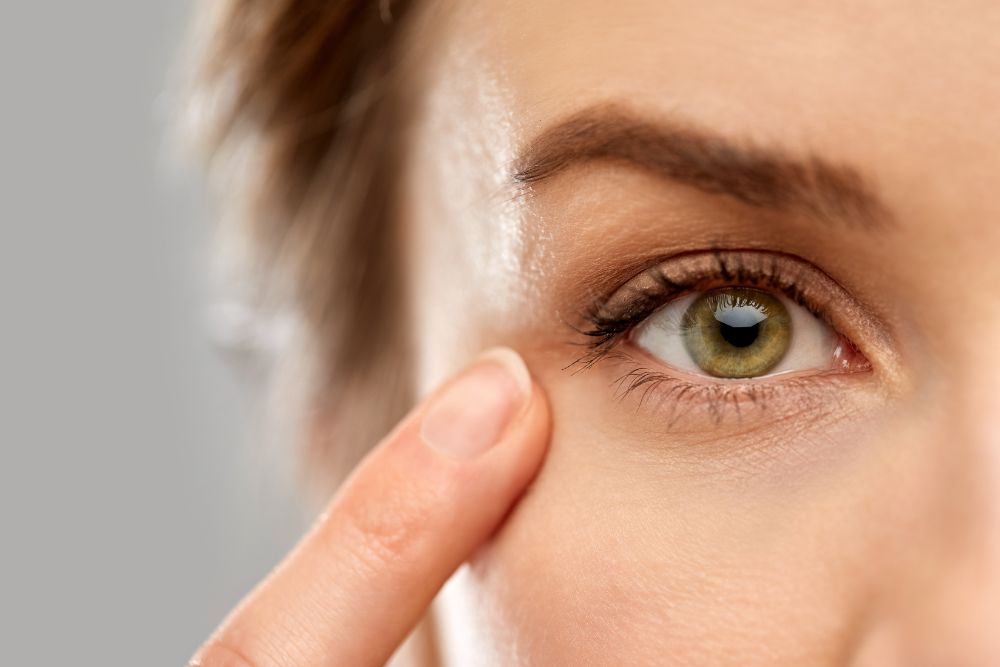 Recognizing Early Warning Signs of Retinal Detachment Signs of Retinal Detachment